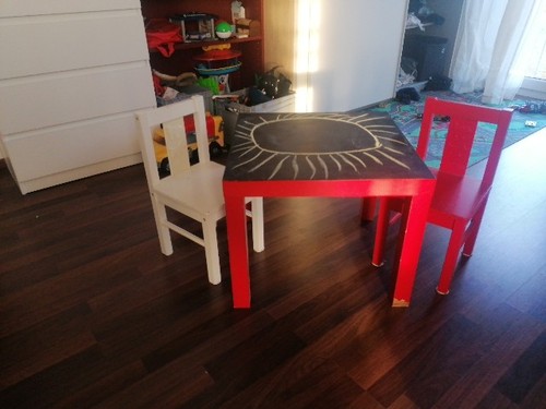 Maltisch mit stühlen - maltisch,